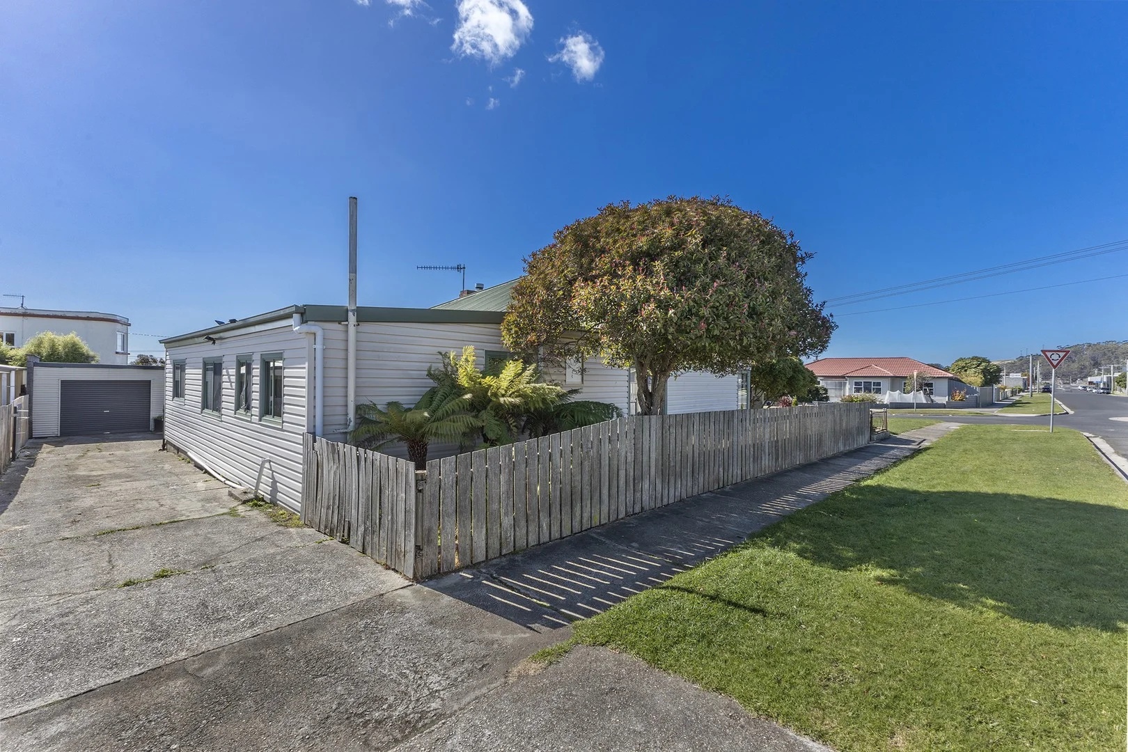 13 George Street, Somerset TAS 7322
