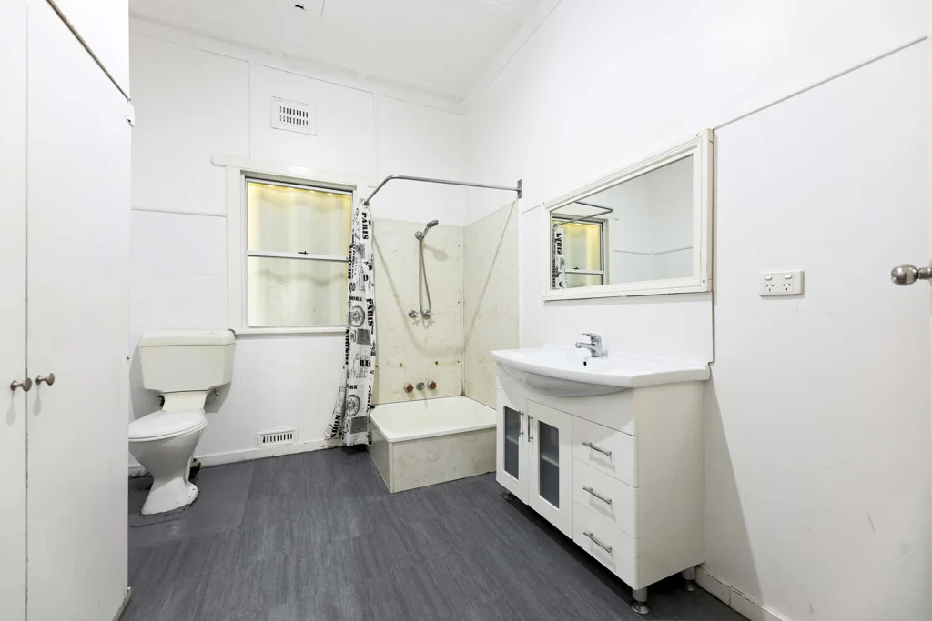 Additional image 10 of 89 Anzac Avenue, Newtown QLD 4350