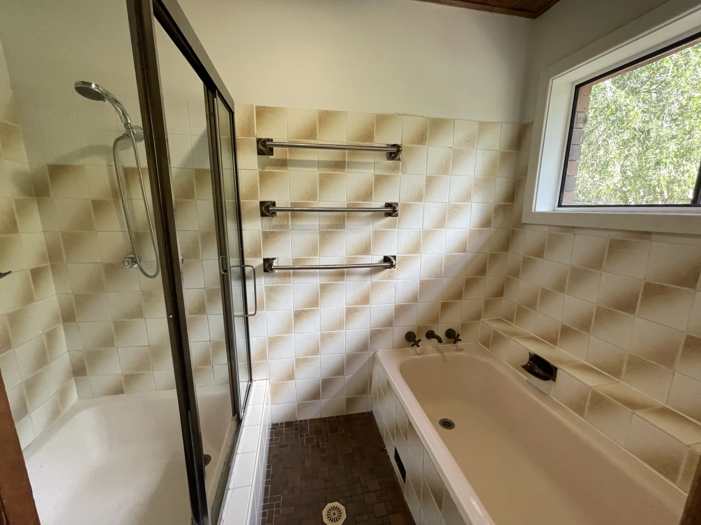 Additional image 14 of 5 Newcastle st, Morisset NSW 2264