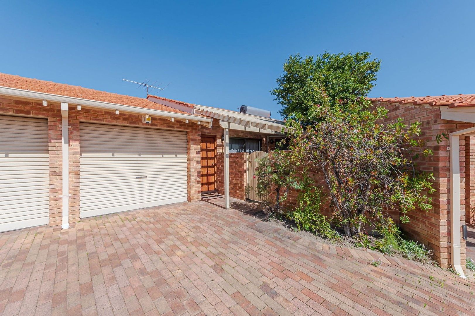 8/11 Canning Avenue, Mount Pleasant WA 6153, Image 0