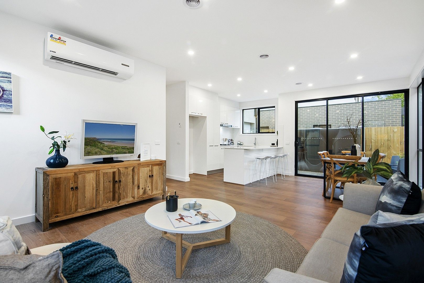 3 bedrooms Townhouse in 4/3 Bayview Road MORNINGTON VIC, 3931