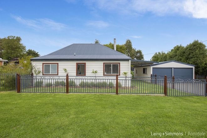 Picture of 30 King Street, URALLA NSW 2358