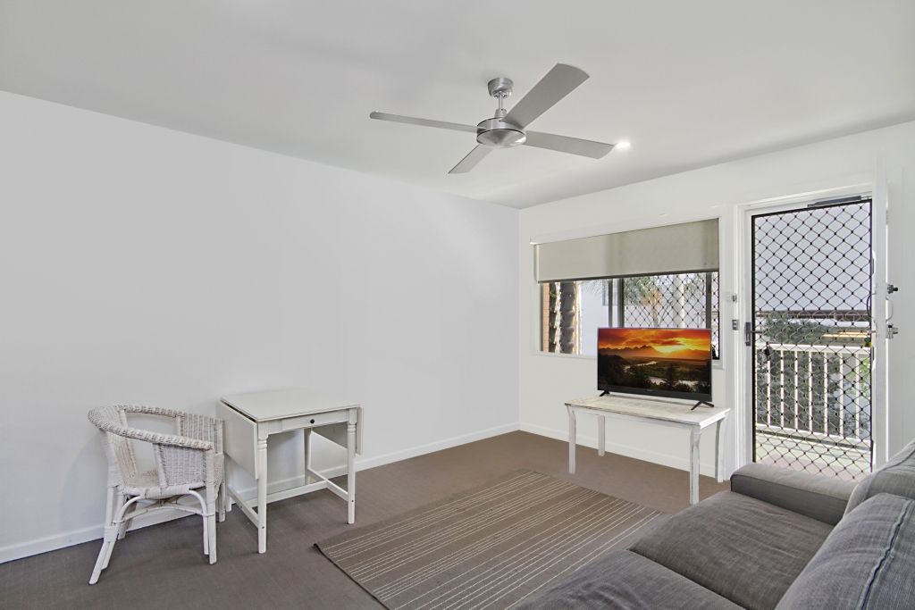 5/2 Haig Street, Kirra QLD 4225, Image 2