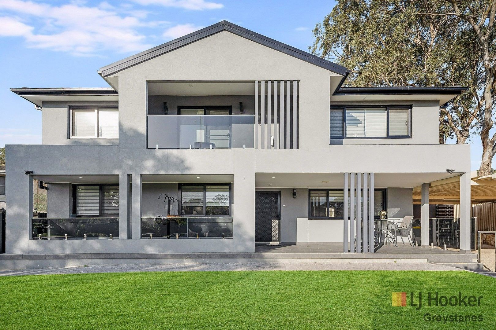 7 bedrooms House in 3 Hibiscus Street GREYSTANES NSW, 2145