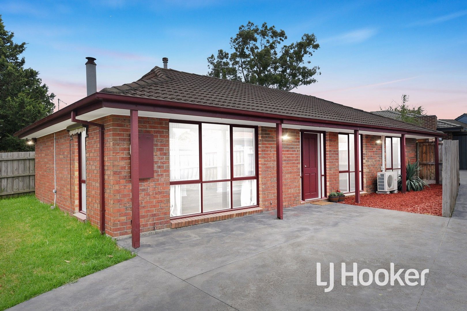 27 Sarah Place, Hampton Park VIC 3976, Image 0