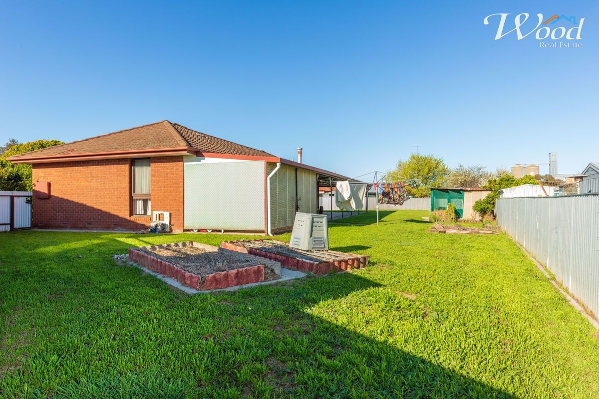 1 MacTrebley Pl, Culcairn NSW 2660, Image 2