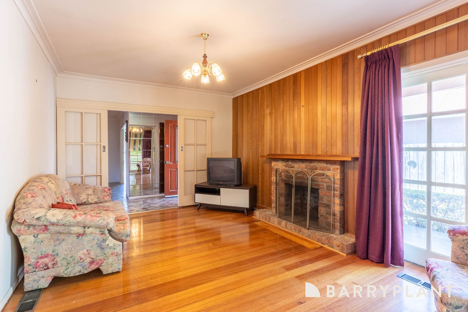 31 Bettina Street, Burwood East VIC 3151, Image 2