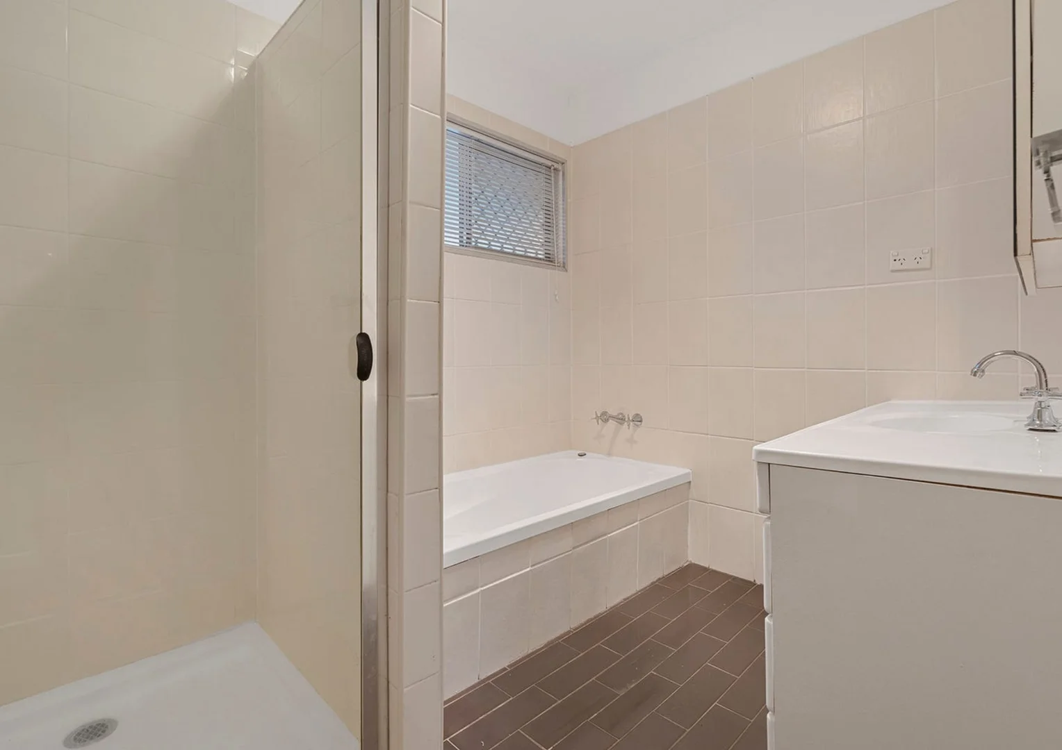 Additional image 8 of 50 George Street, Kingston QLD 4114