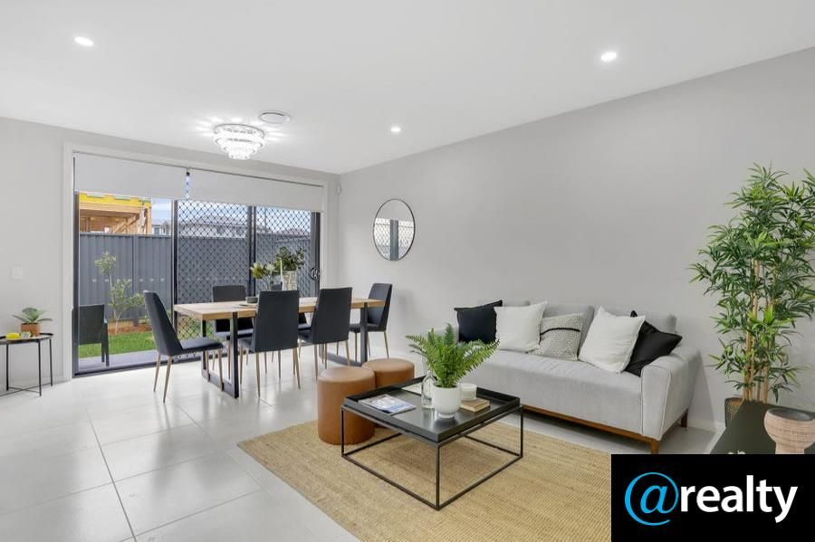 3 bedrooms Townhouse in  MARSDEN PARK NSW, 2765