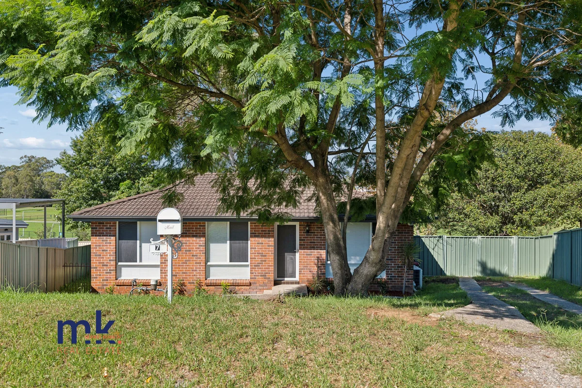 7 Claret Place, Eschol Park NSW 2558