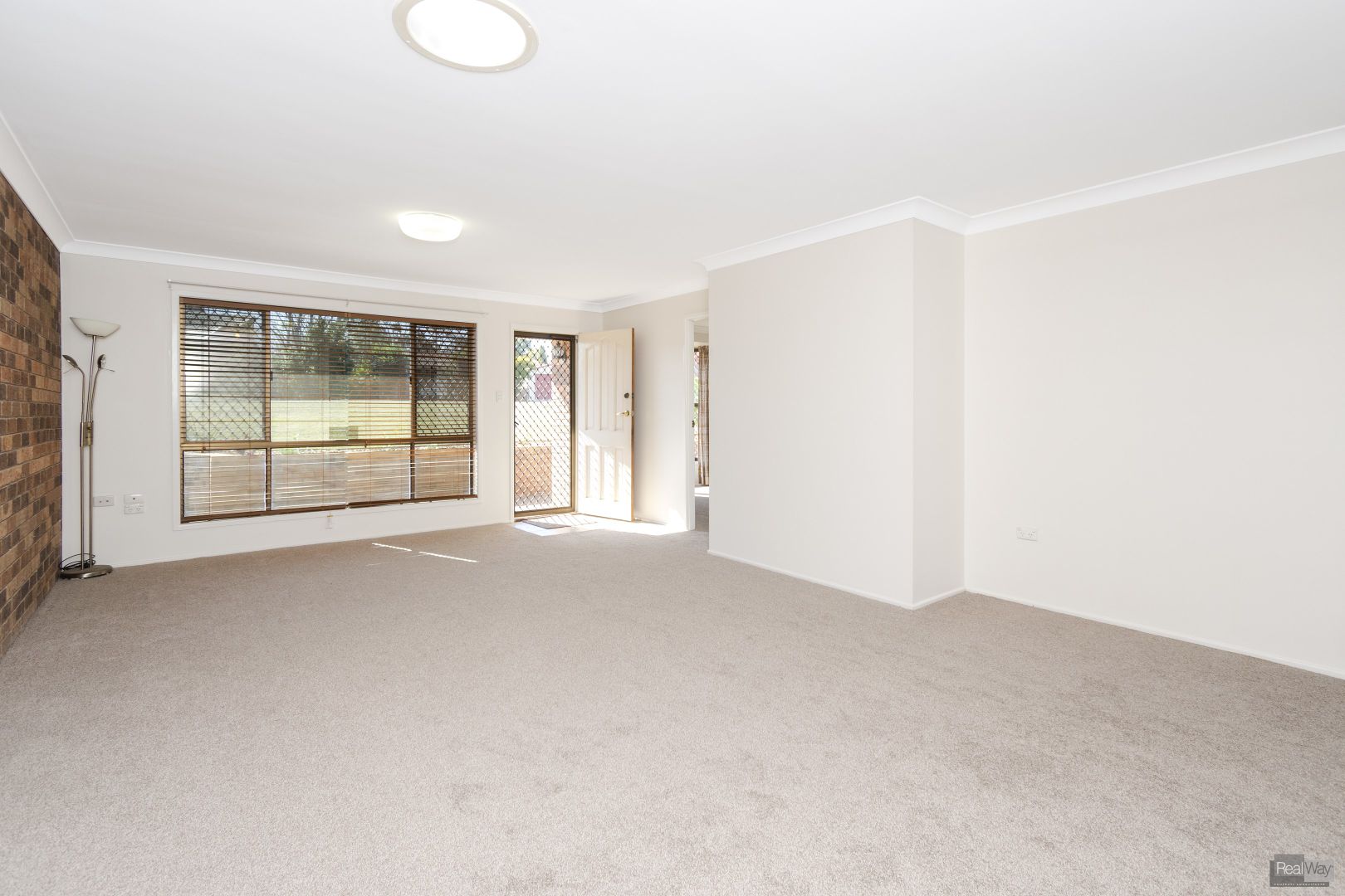 9 Wilton Court, Flinders View QLD 4305, Image 1