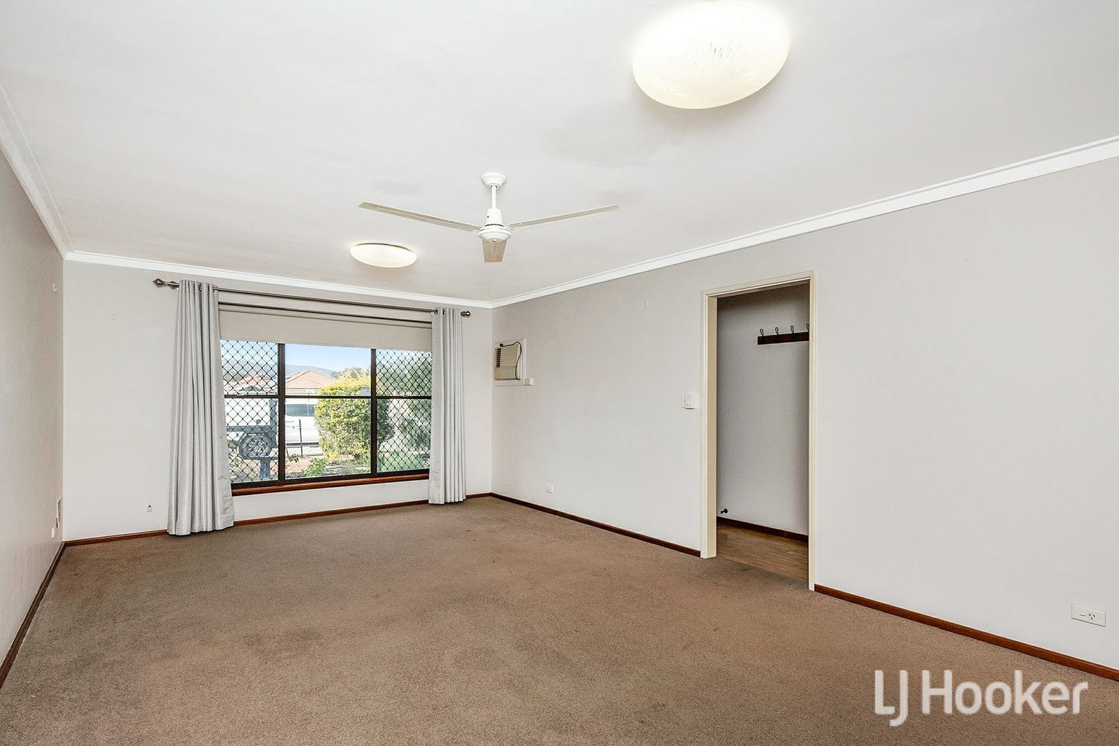 8 Station Street, Gosnells WA 6110, Image 2