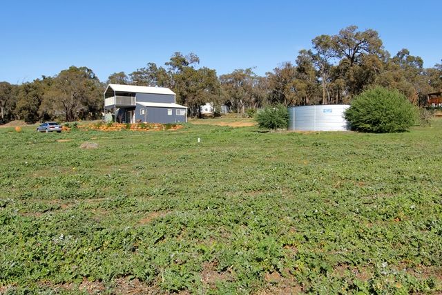 161 Holstein Loop, LOWER CHITTERING WA 6084, Image 1