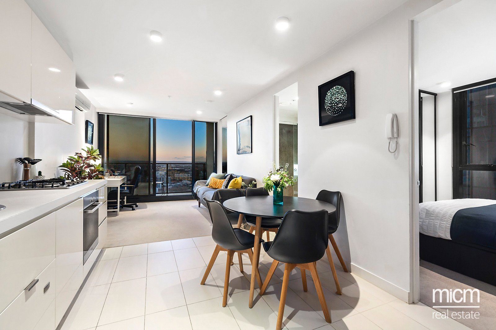 2703/33 MacKenzie Street, Melbourne VIC 3000, Image 2