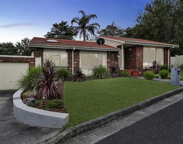 15 Debson Close, Boronia VIC 3155