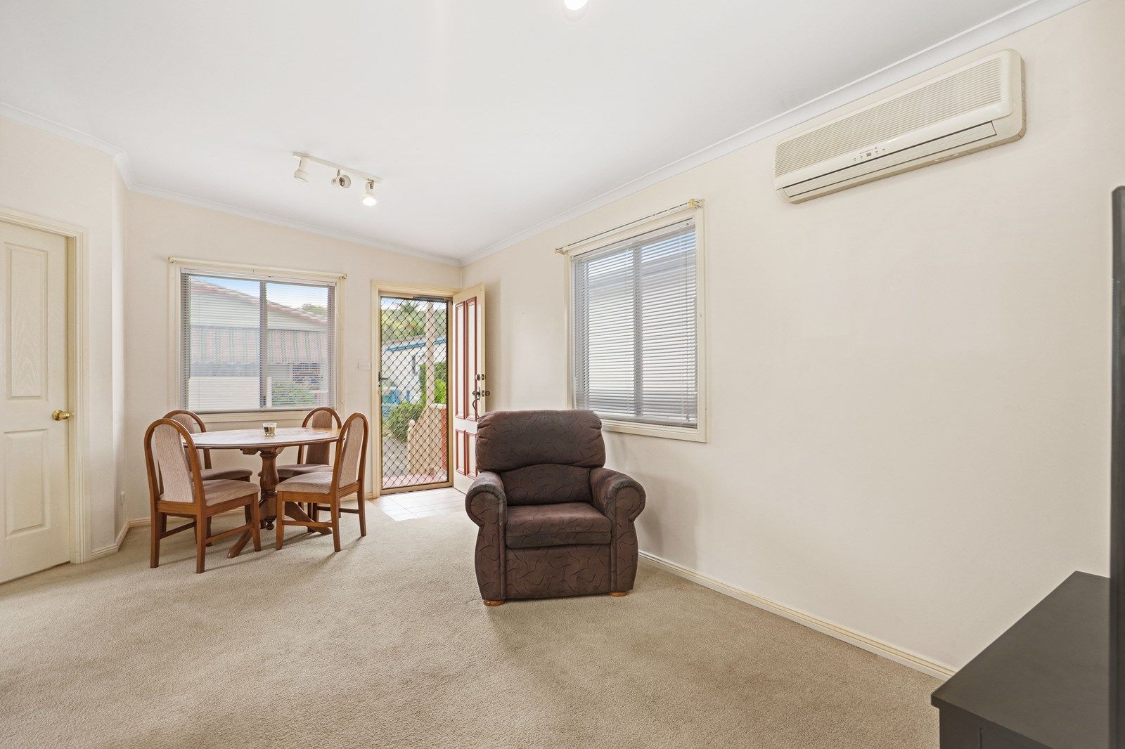 61/39 Karalta Road, Erina NSW 2250, Image 2