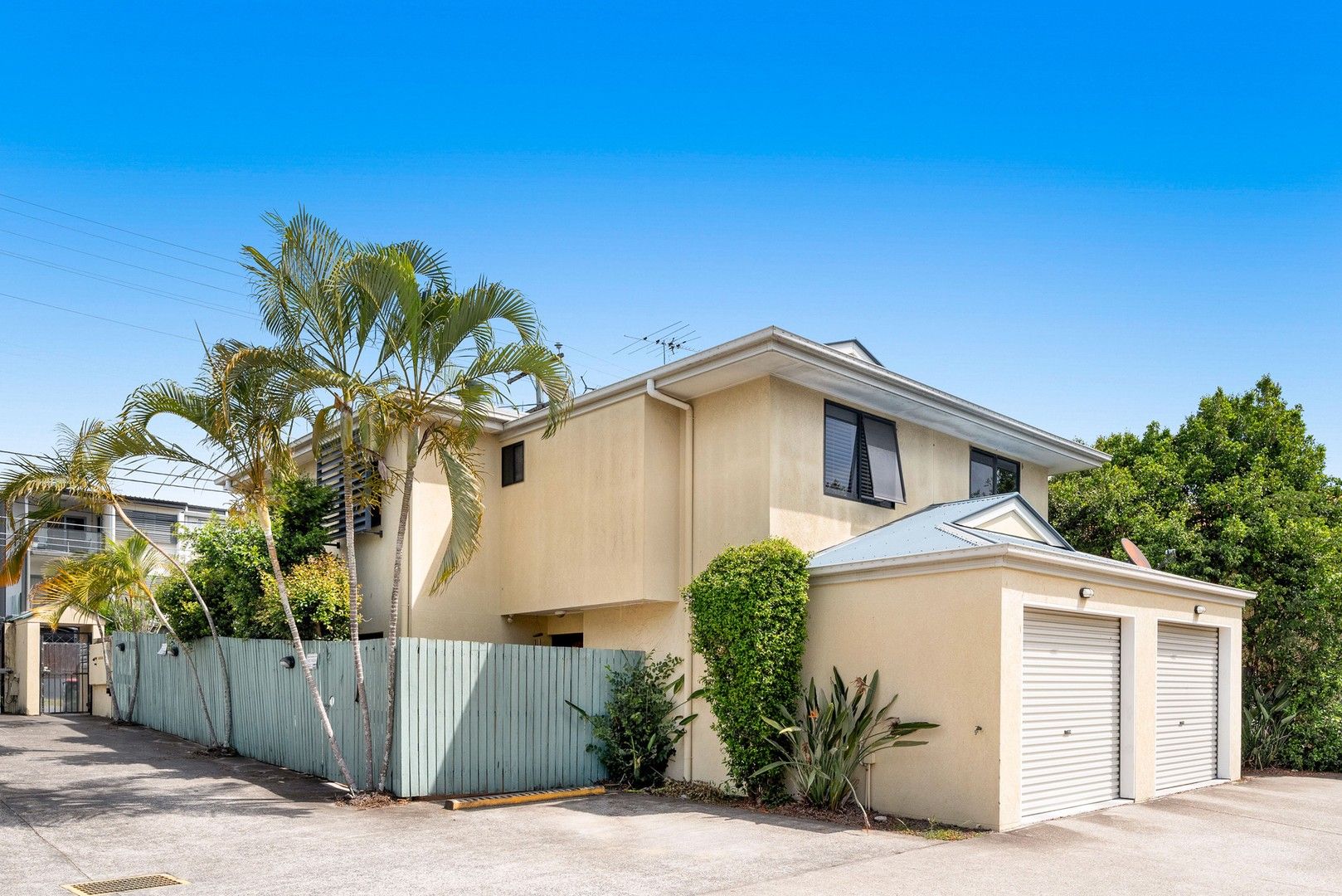 3 bedrooms Townhouse in 2/108 Richmond Road MORNINGSIDE QLD, 4170