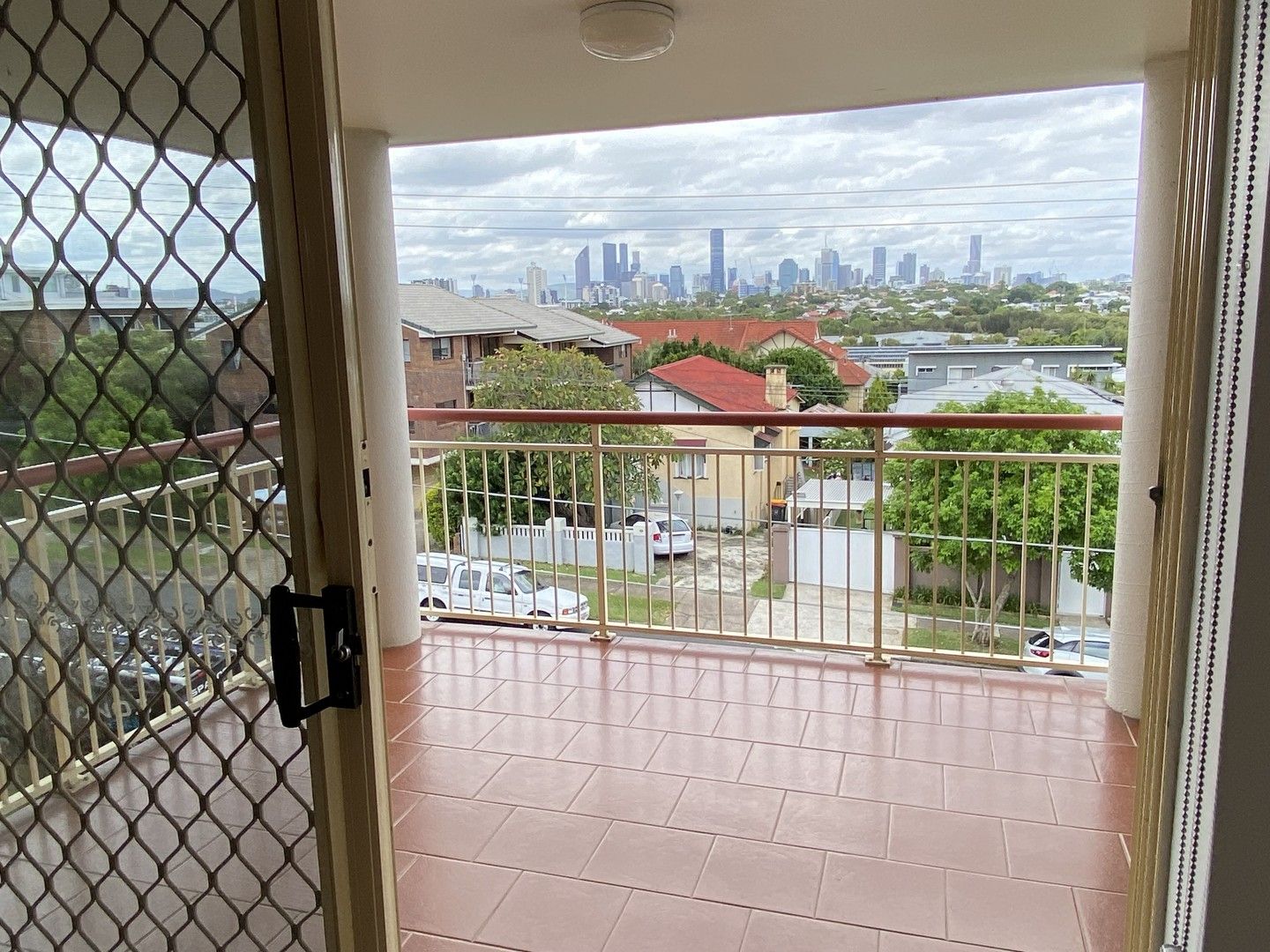 2 bedrooms Apartment / Unit / Flat in 6/45 Eighth Avenue COORPAROO QLD, 4151
