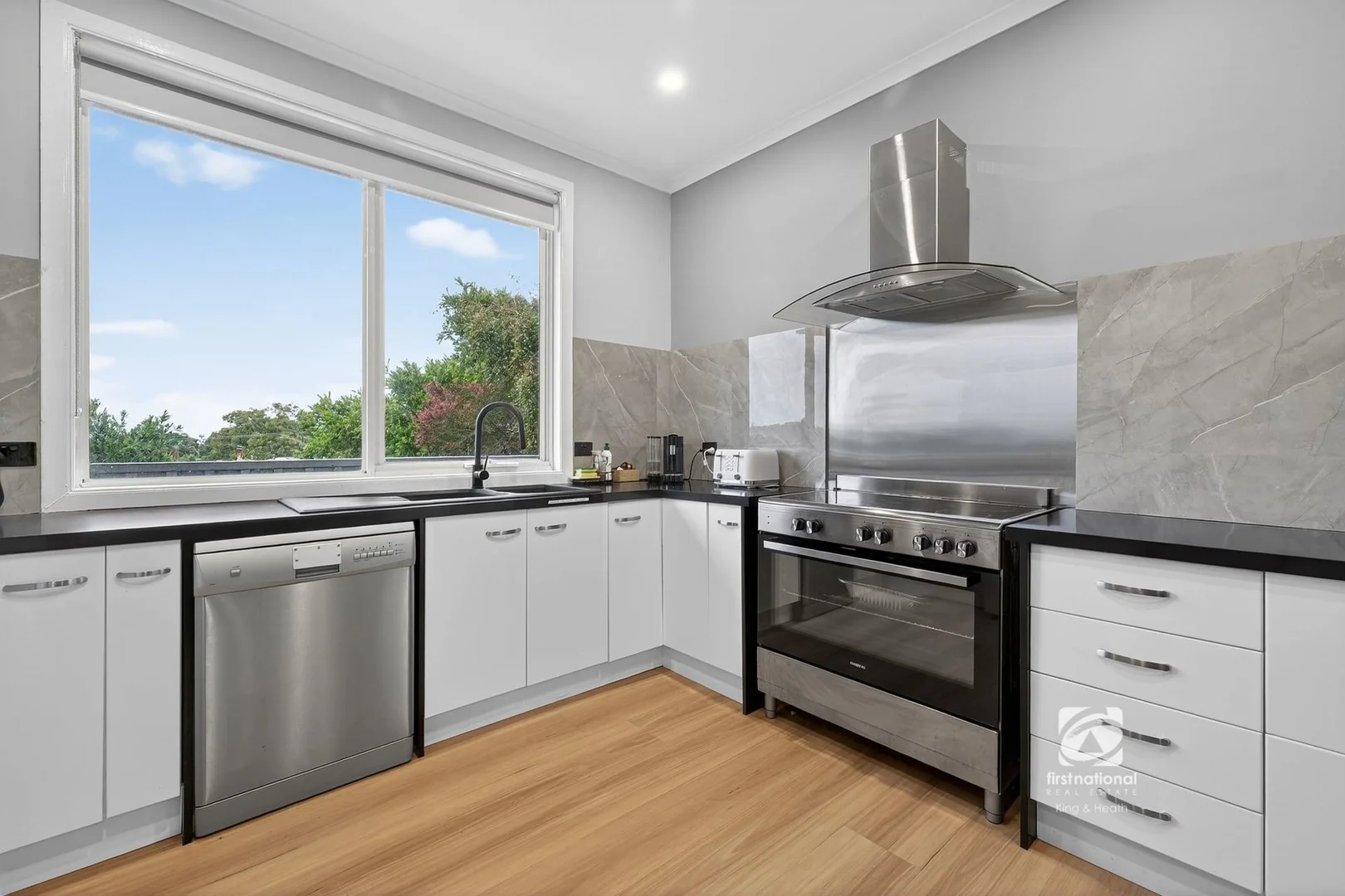 Additional image 9 of 7 Gay Street, Lakes Entrance VIC 3909