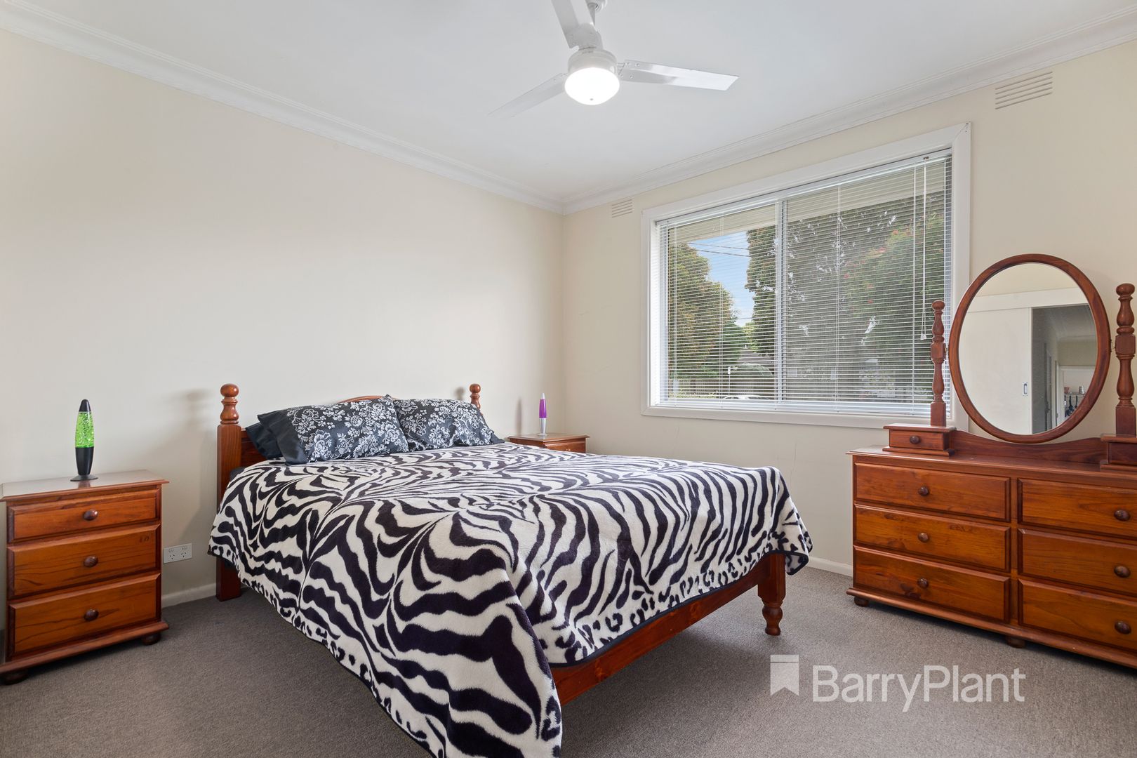 1/23 Coolibah Crescent, Bayswater VIC 3153, Image 2