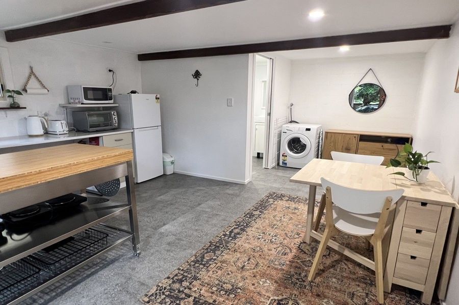 1 bedrooms House in 5a Parish Close MOONEE BEACH NSW, 2450