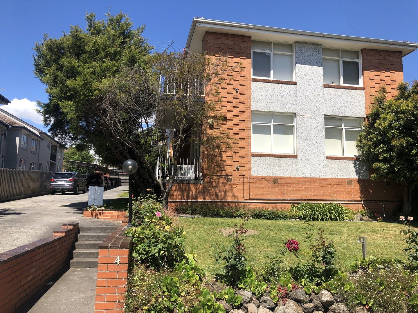 2 bedrooms Apartment / Unit / Flat in 8/4 Osborne Avenue GLEN IRIS VIC, 3146