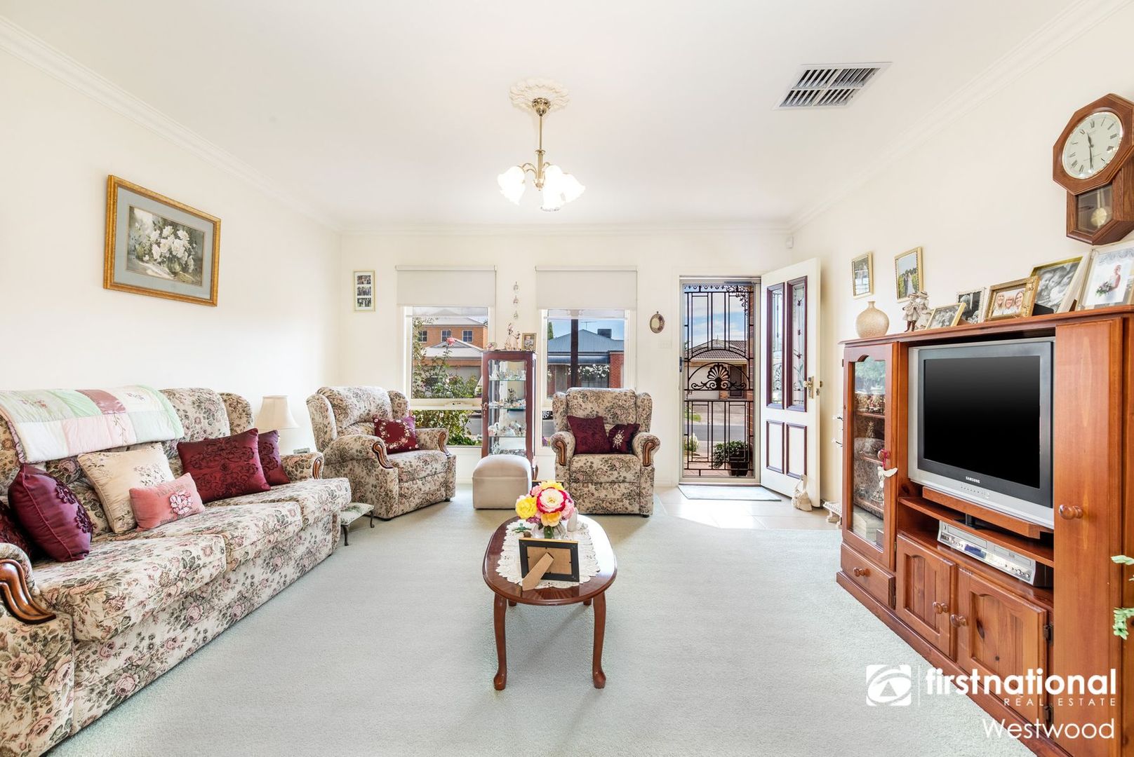 12 Stella Way, Hoppers Crossing VIC 3029, Image 2