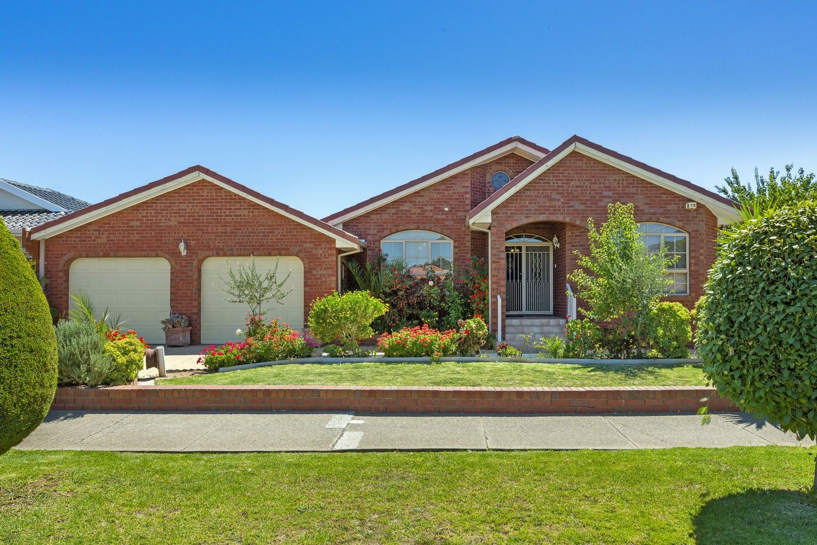 8 Queen Victoria Crescent, Taylors Lakes VIC 3038, Image 0