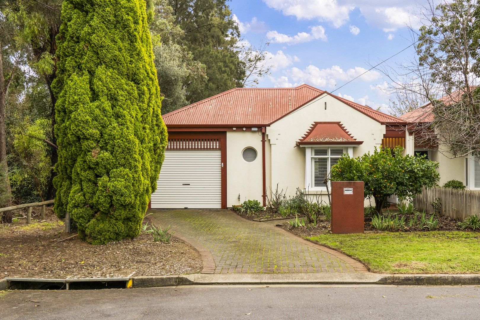 2 Lily Avenue, Campbelltown SA 5074, Image 0