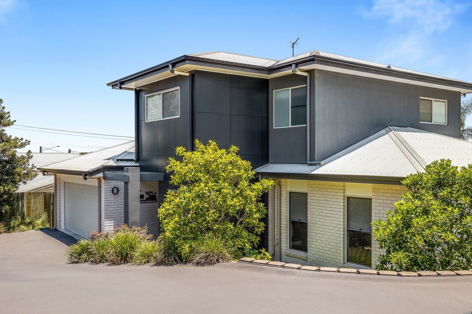 Unit 2/10 Spieker Street, Mount Lofty QLD 4350, Image 0