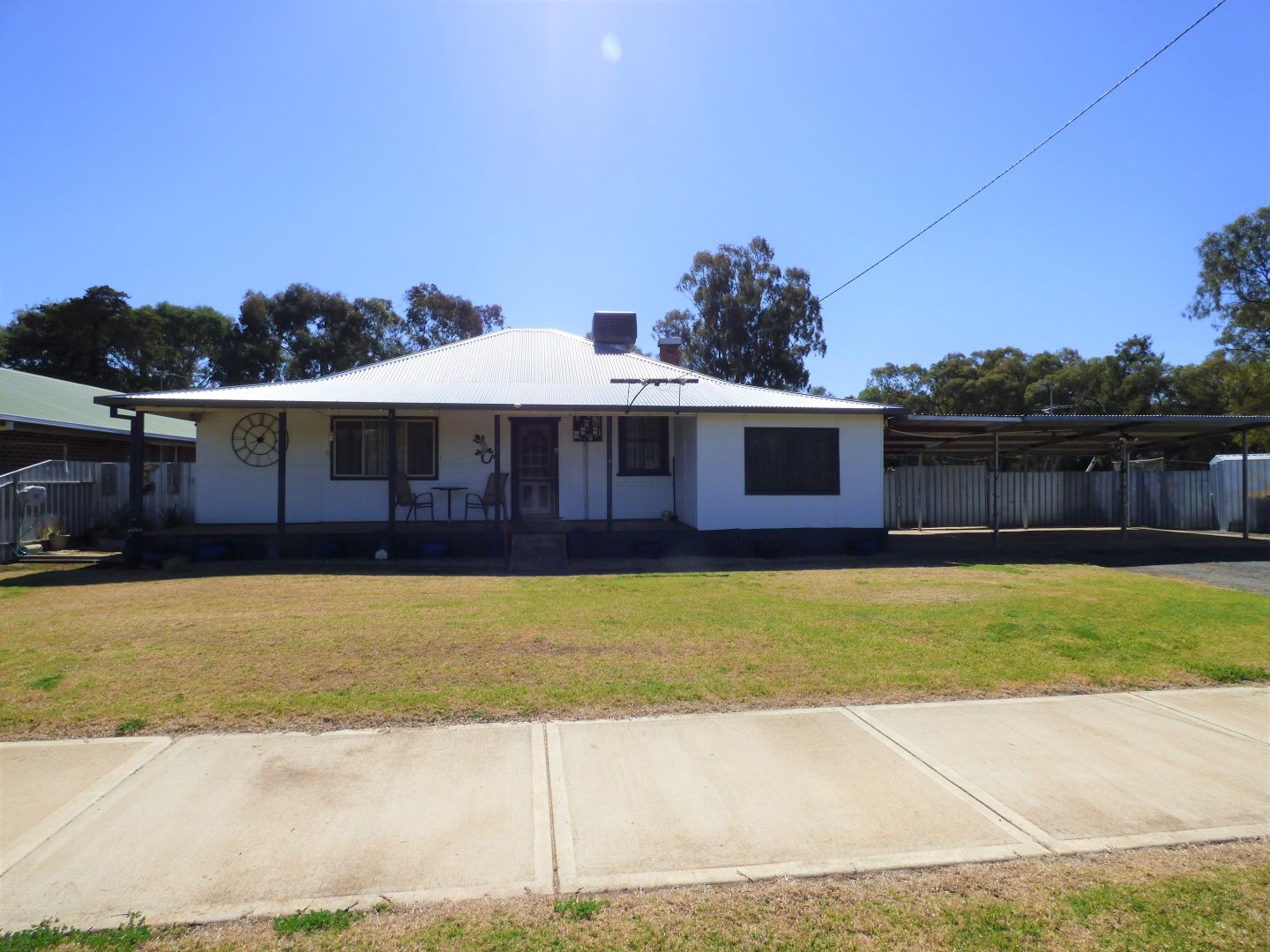 9 Demamiel Street, Darlington Point Property History & Address