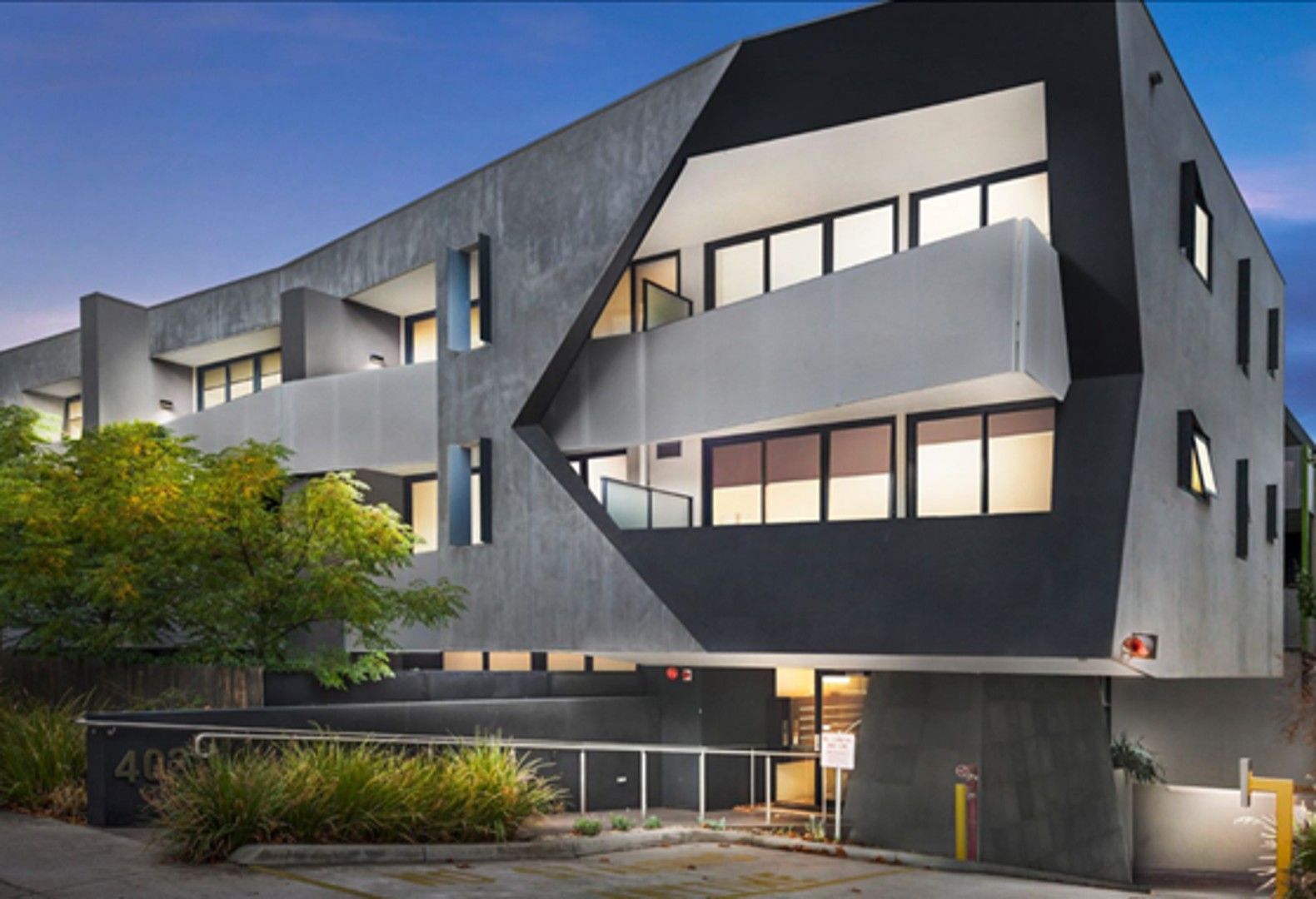 1 bedrooms Apartment / Unit / Flat in 109/402 Dandenong Road CAULFIELD NORTH VIC, 3161