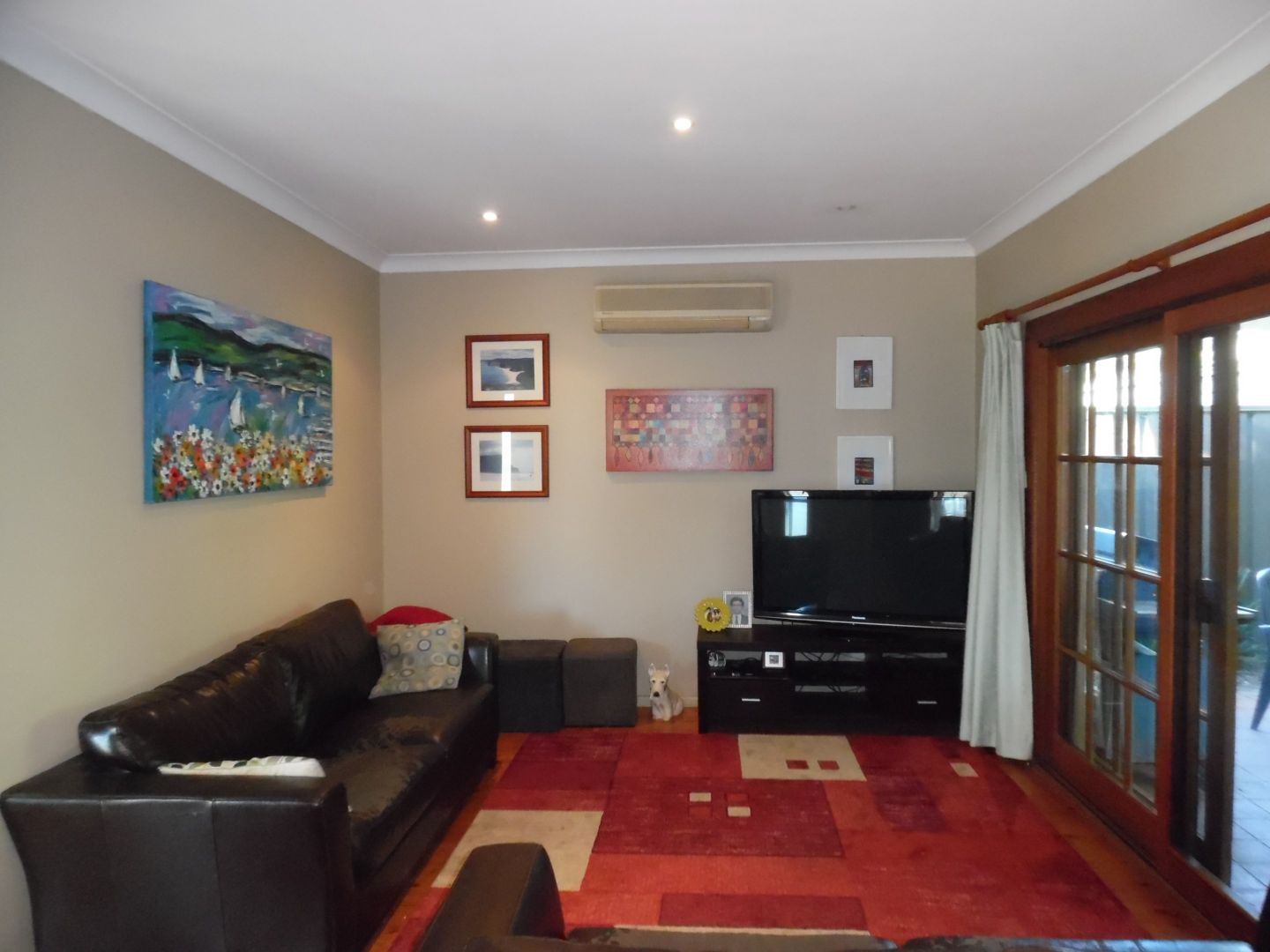 4 Elliott Street, Picnic Point NSW 2213, Image 2