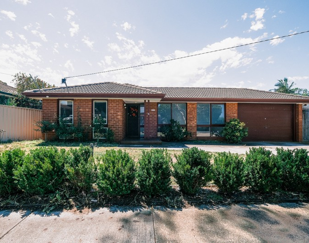 16 Roberts Avenue, Hoppers Crossing VIC 3029