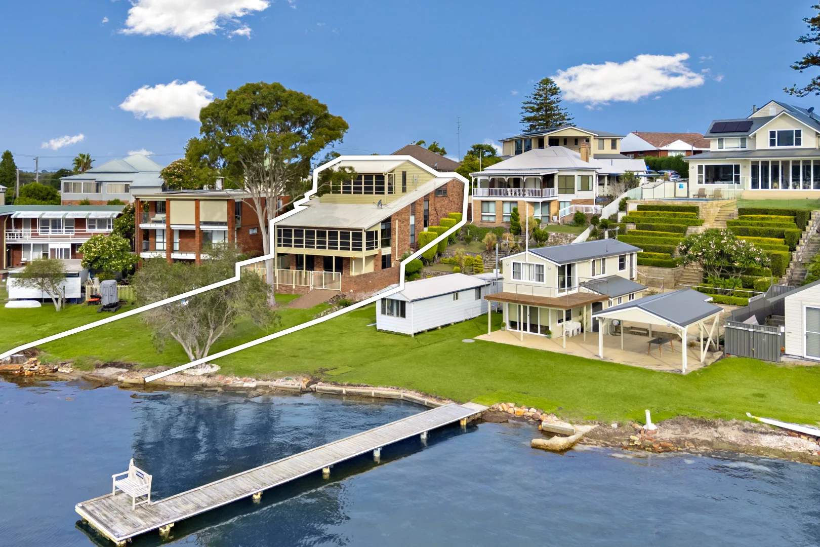 688A Pacific Highway, Belmont NSW 2280