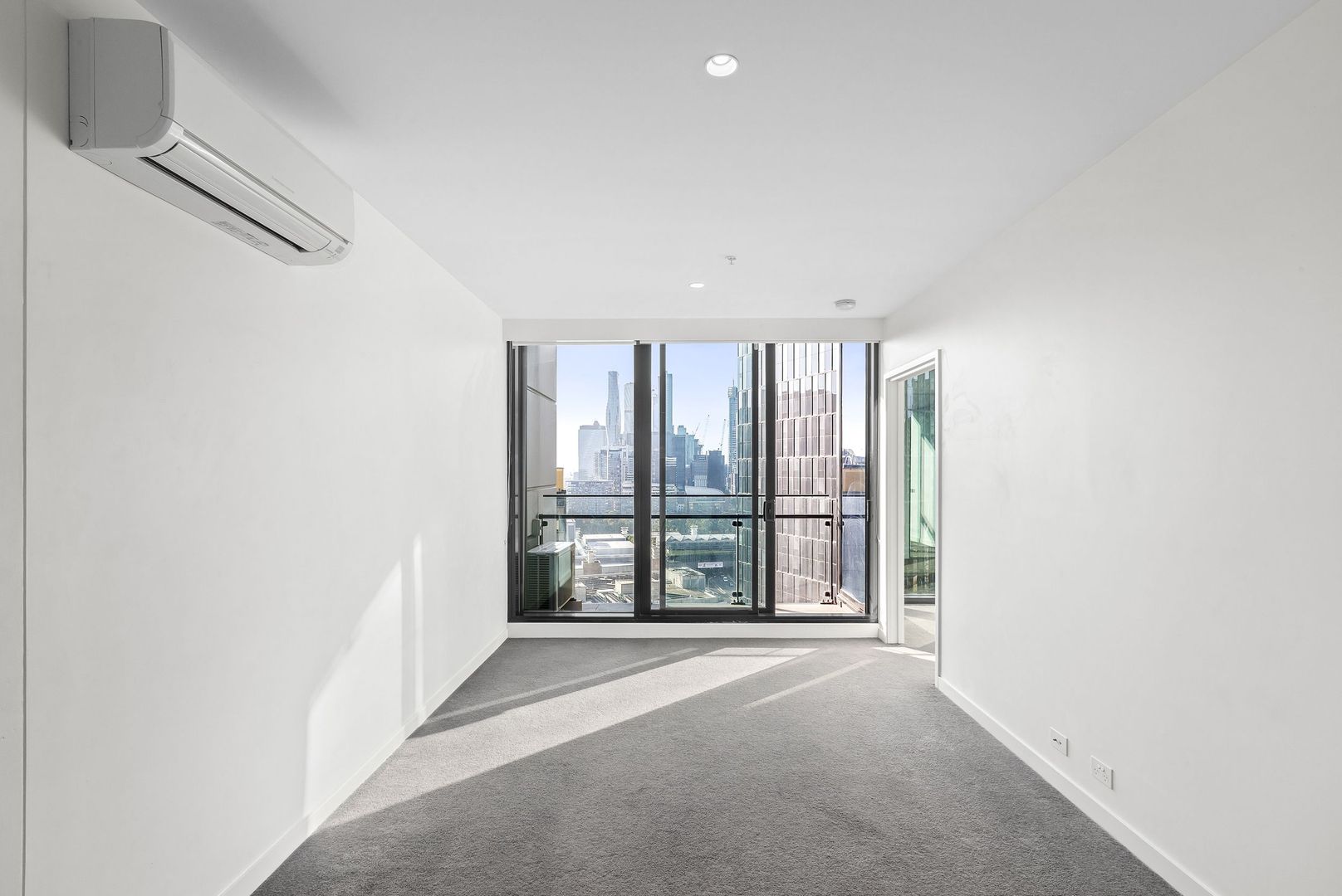 2202/45 Clarke Street, Southbank VIC 3006