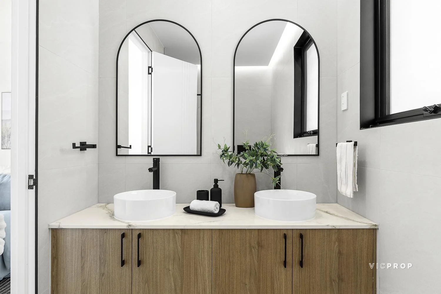 Additional image 13 of 1/116 Station Street, Burwood VIC 3125