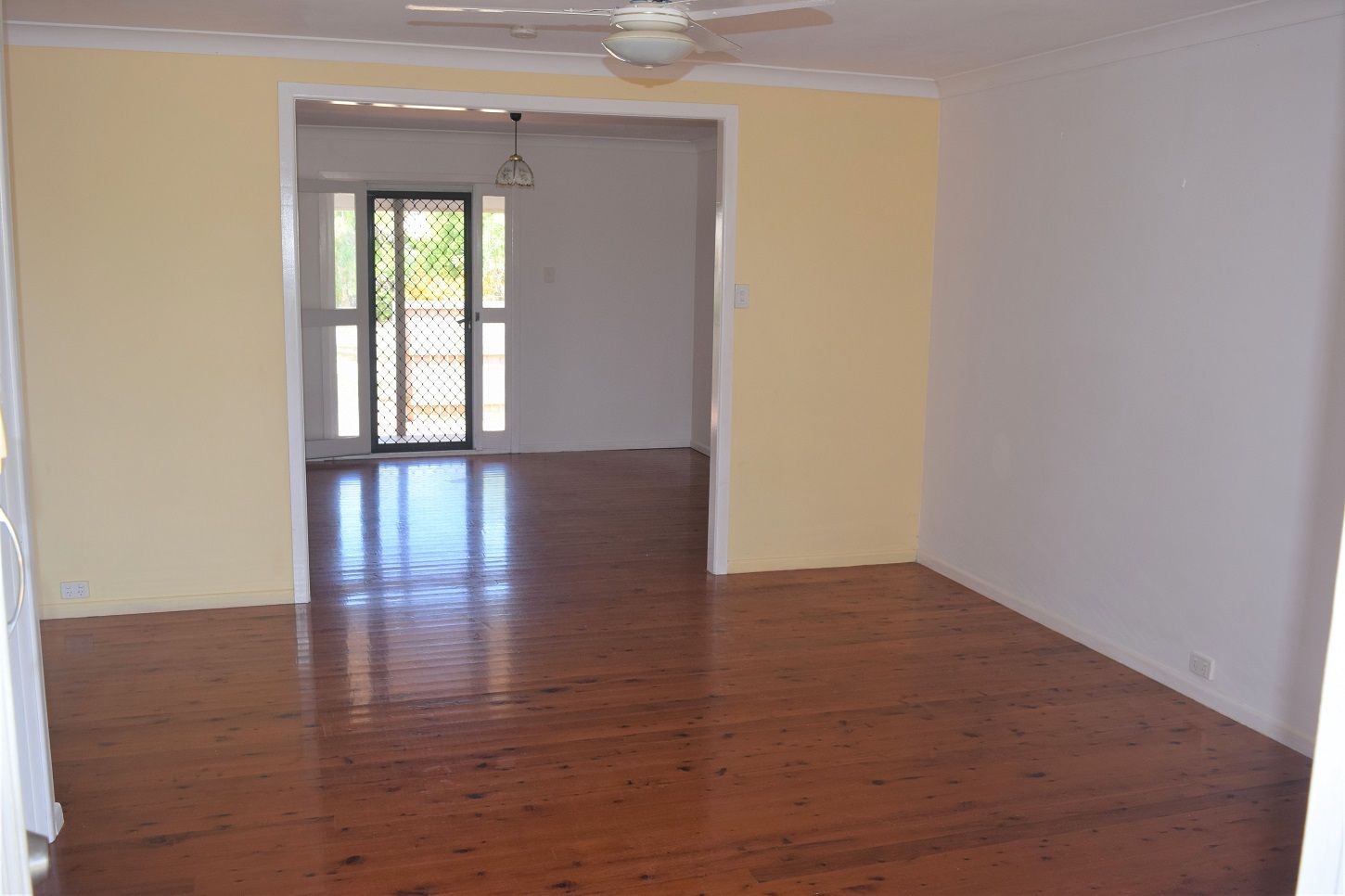 79 Kinch St, Burnett Heads QLD 4670, Image 2