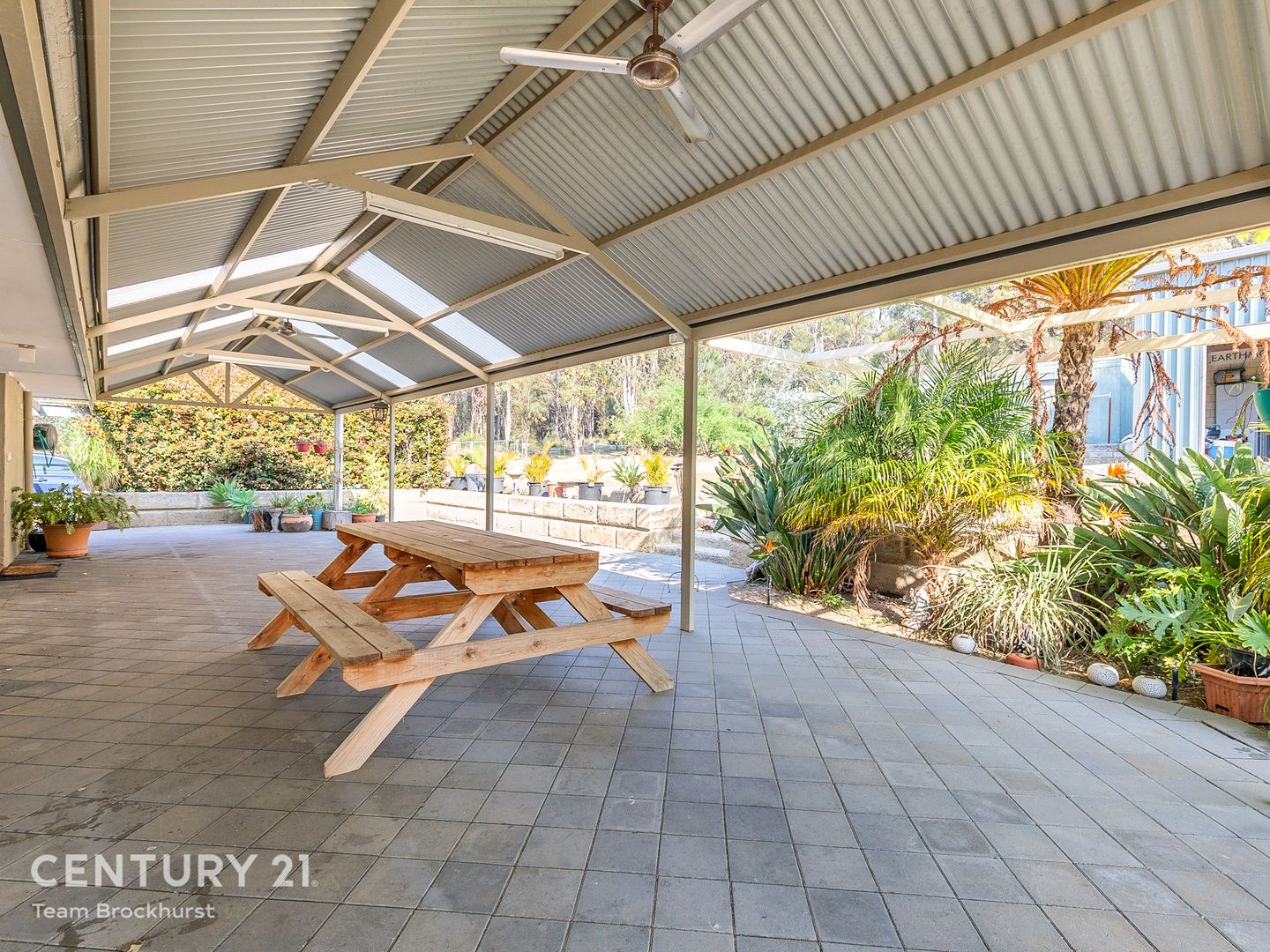 2 Nardini Place, Sawyers Valley WA 6074, Image 2