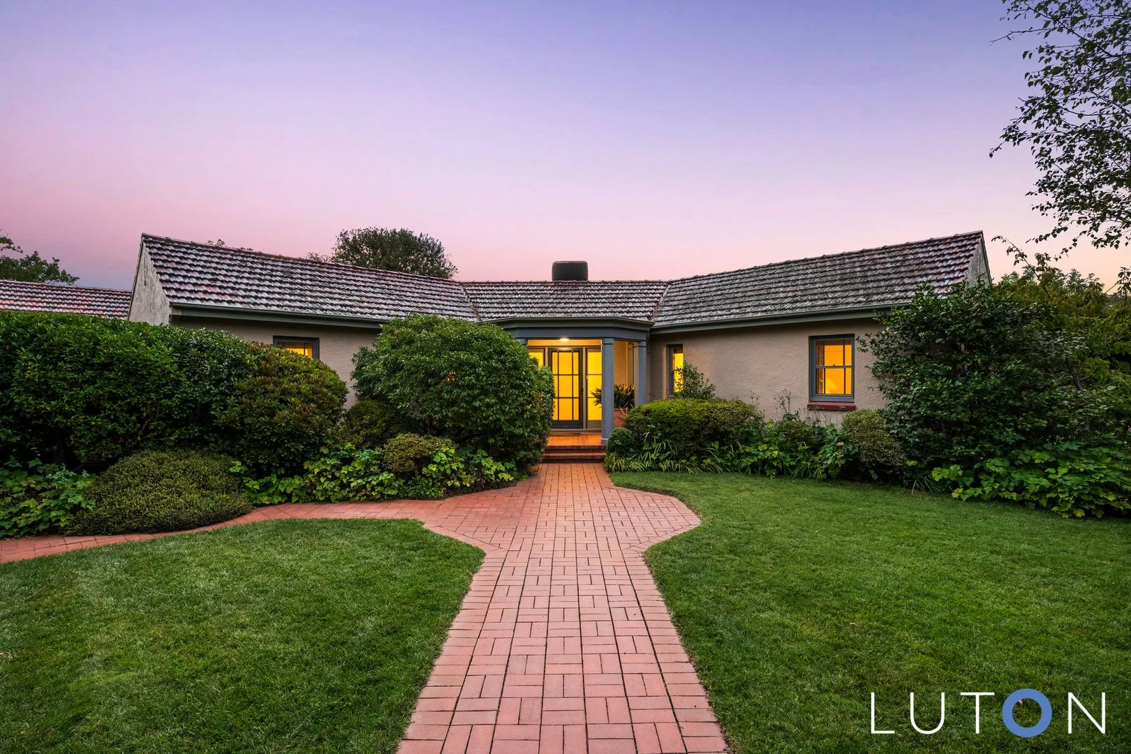 1 Geerilong Gardens, Reid ACT 2612