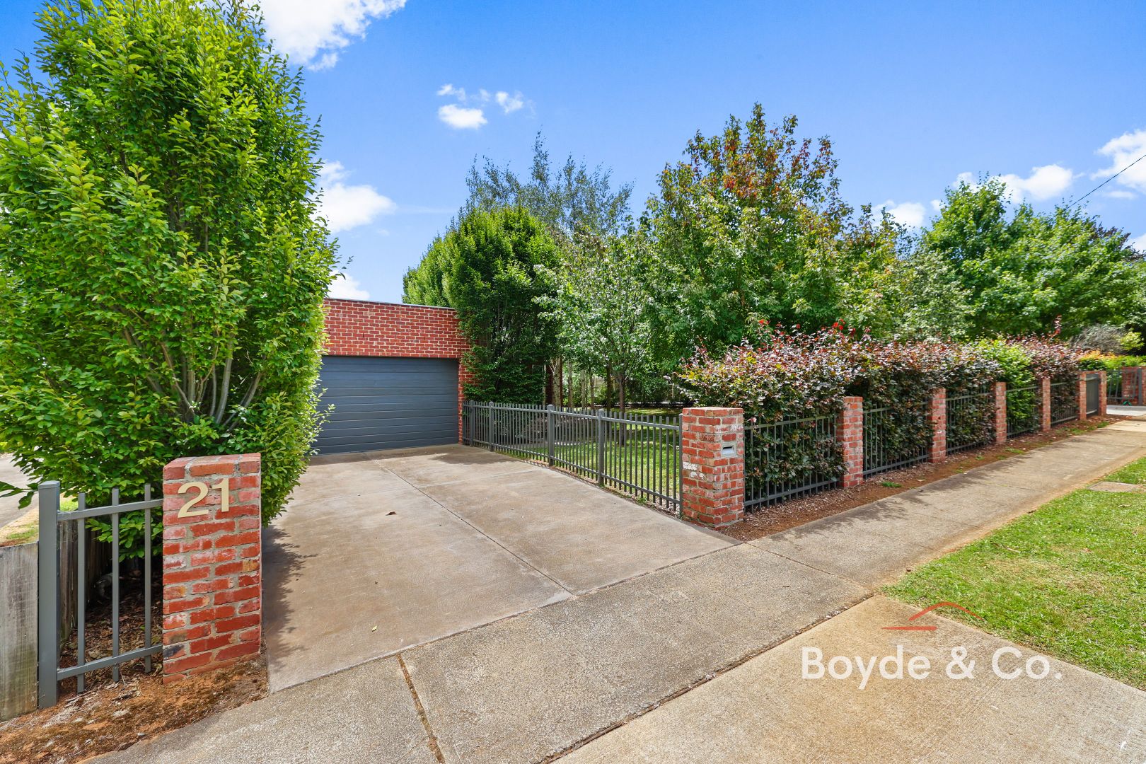 21 Albert Road, Drouin VIC 3818 Domain
