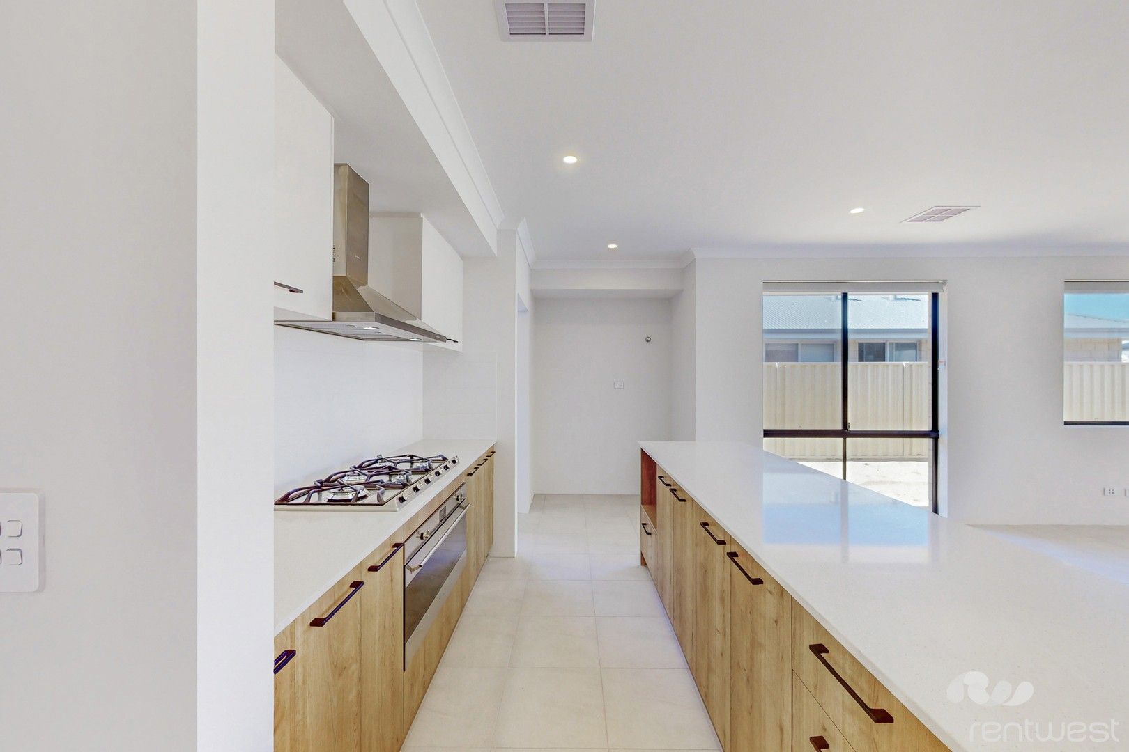 4 bedrooms House in 4 Coolup St DAWESVILLE WA, 6211