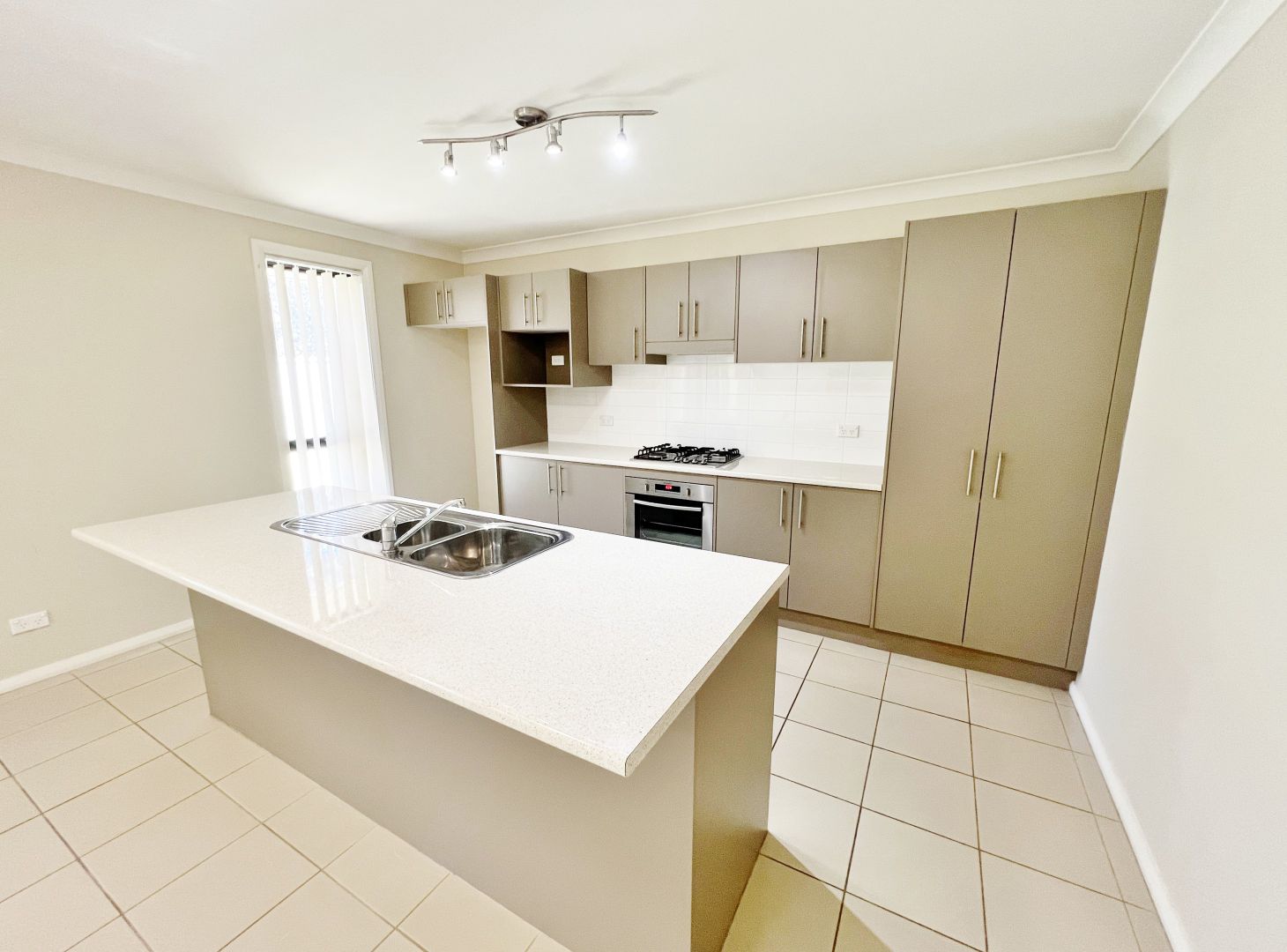 7B Mayoh Place, Young NSW 2594, Image 1