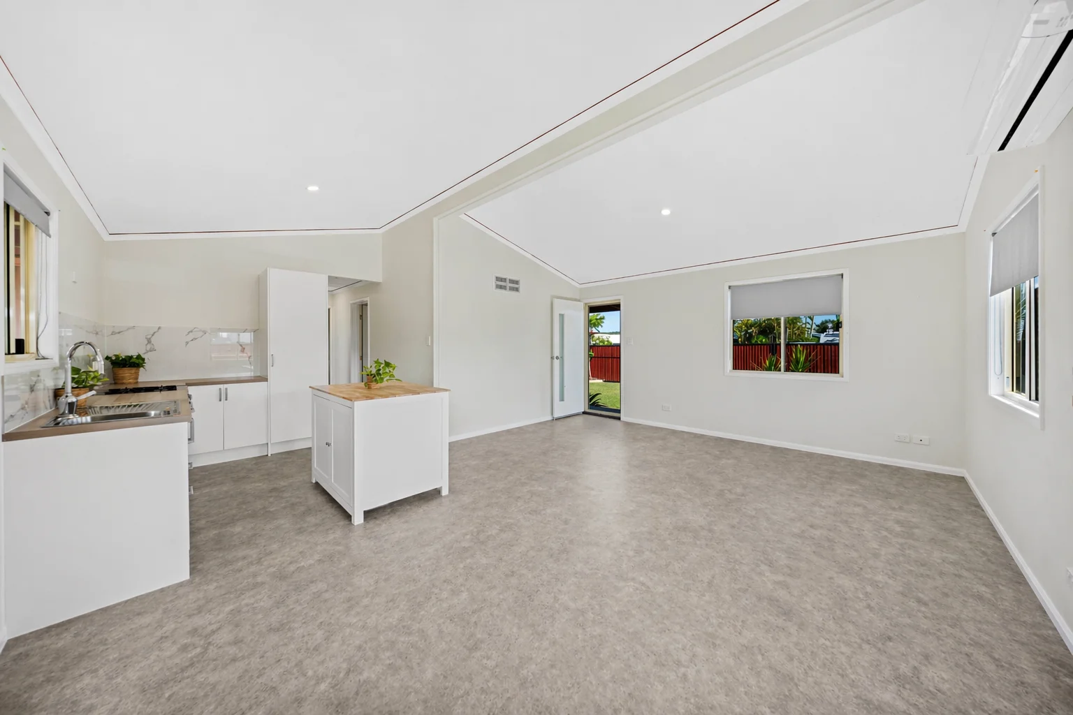 Additional image 7 of 36 Canberra Avenue, Cooloola Cove QLD 4580