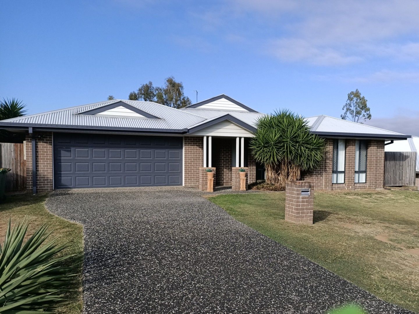 4 bedrooms House in 12 Nuala Street YAMANTO QLD, 4305