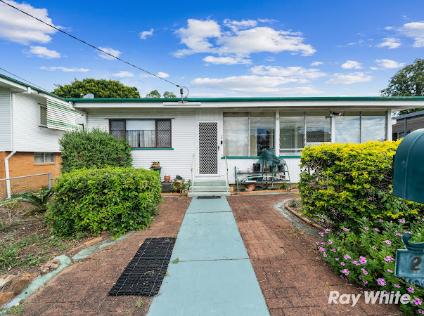 27 Gomer Street, Booval QLD 4304