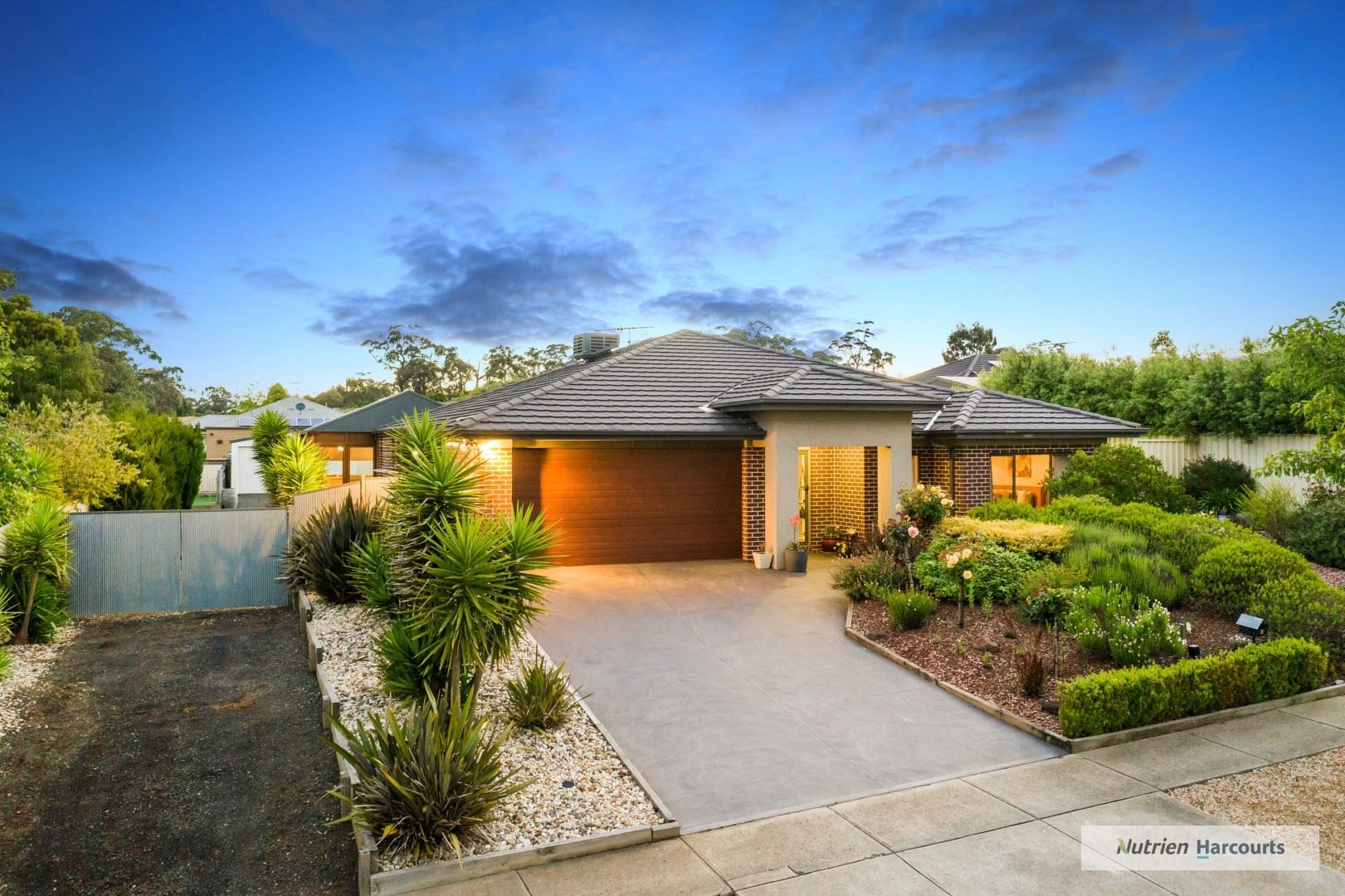 8 Sports Avenue, Kilmore VIC 3764, Image 1