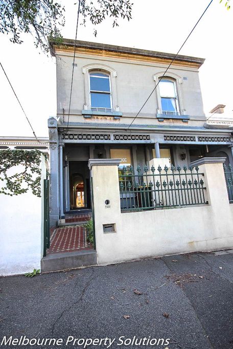 112 Napier Street, South Melbourne Property History & Address