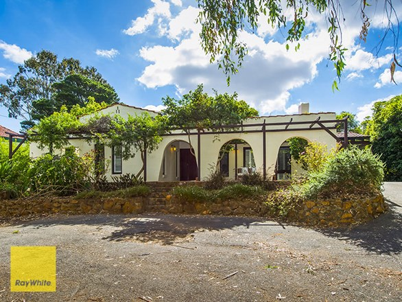 14 Wheelwright Road, Lesmurdie WA 6076