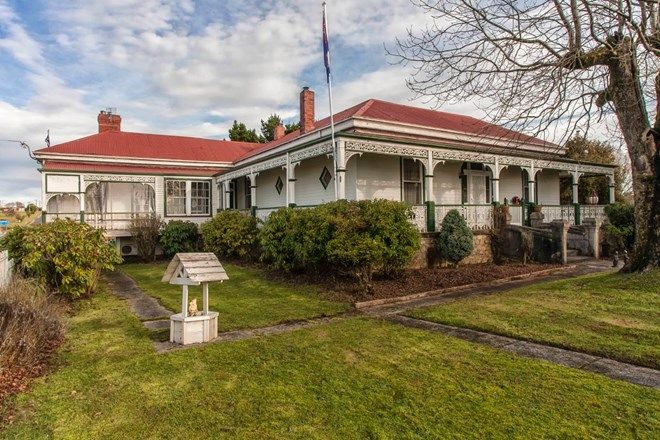 Picture of 2 Smith Street, WARATAH TAS 7321